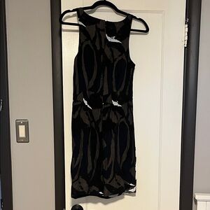 Elegant Black, Brown and White Sleeveless Dress Vince